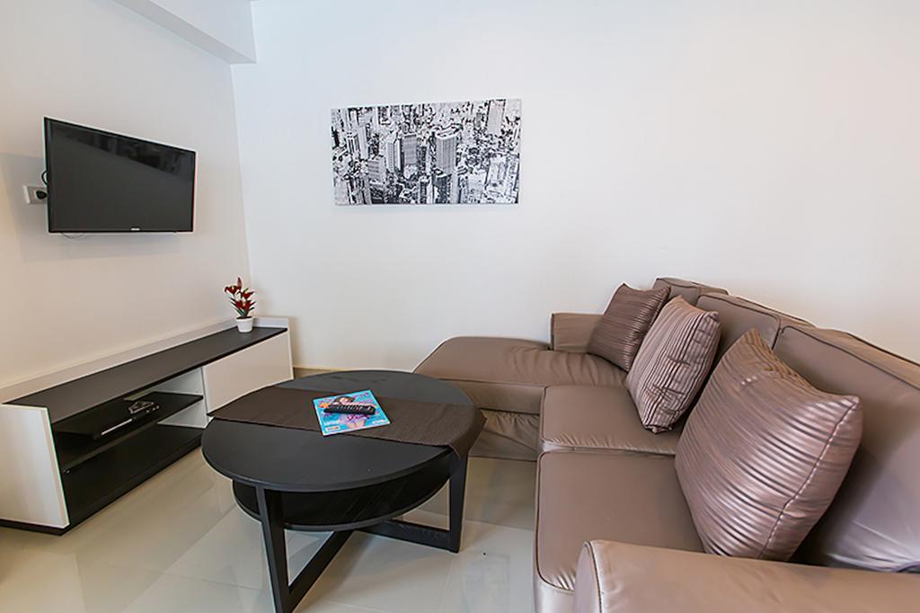 Appartamento Ruamchok Ocean View Pattaya Esterno foto