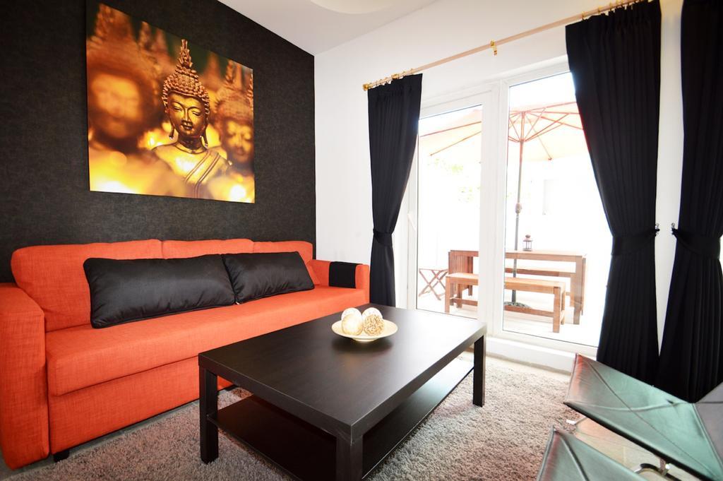 Appartamento Ruamchok Ocean View Pattaya Esterno foto