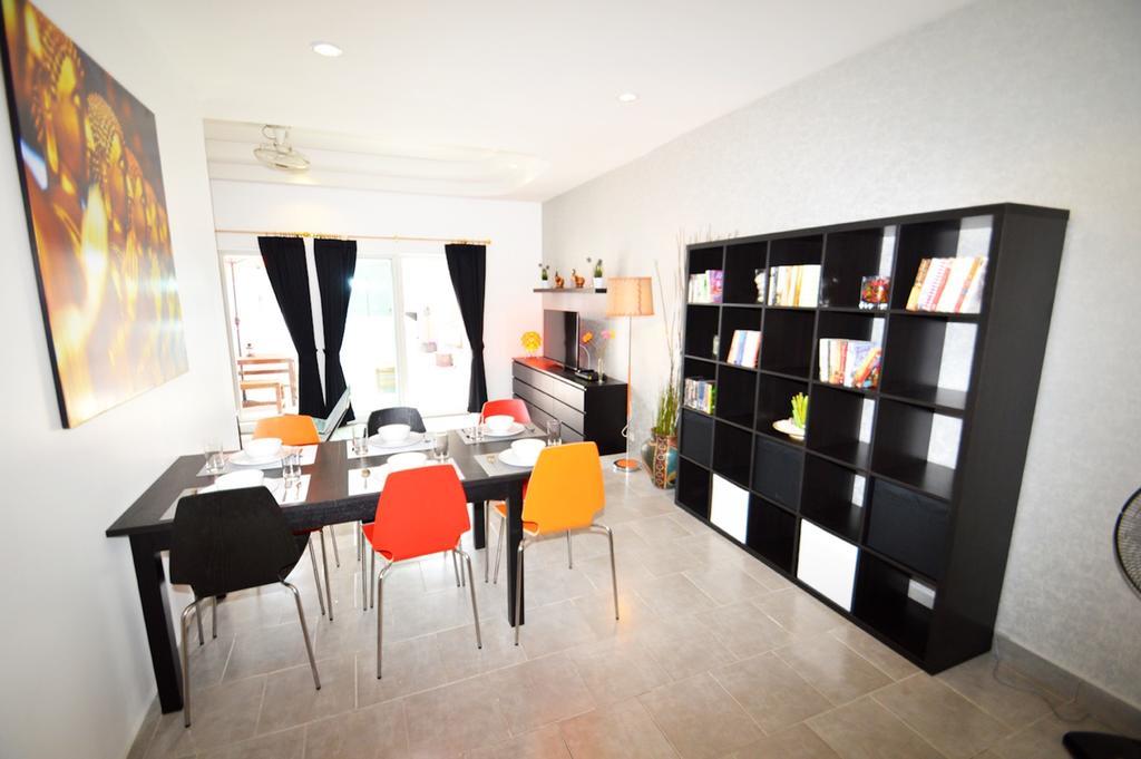 Appartamento Ruamchok Ocean View Pattaya Esterno foto