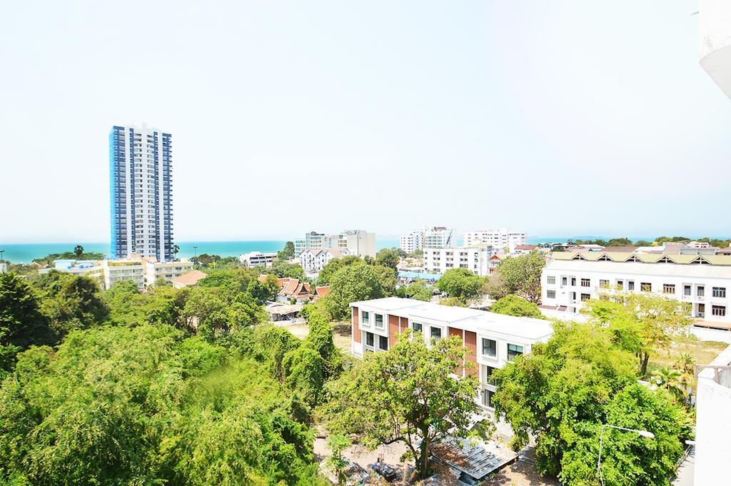 Appartamento Ruamchok Ocean View Pattaya Esterno foto