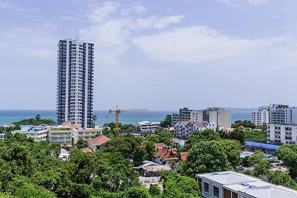Appartamento Ruamchok Ocean View Pattaya Esterno foto
