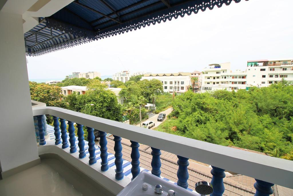 Appartamento Ruamchok Ocean View Pattaya Camera foto
