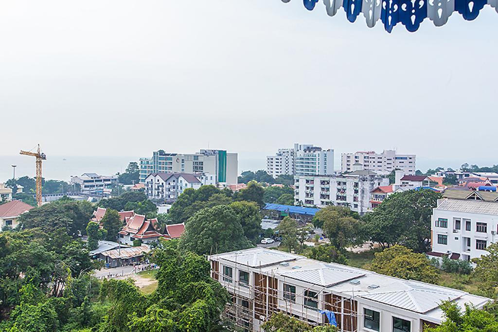 Appartamento Ruamchok Ocean View Pattaya Camera foto