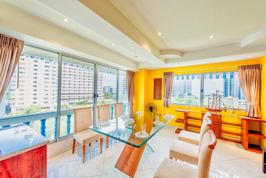 Appartamento Ruamchok Ocean View Pattaya Esterno foto