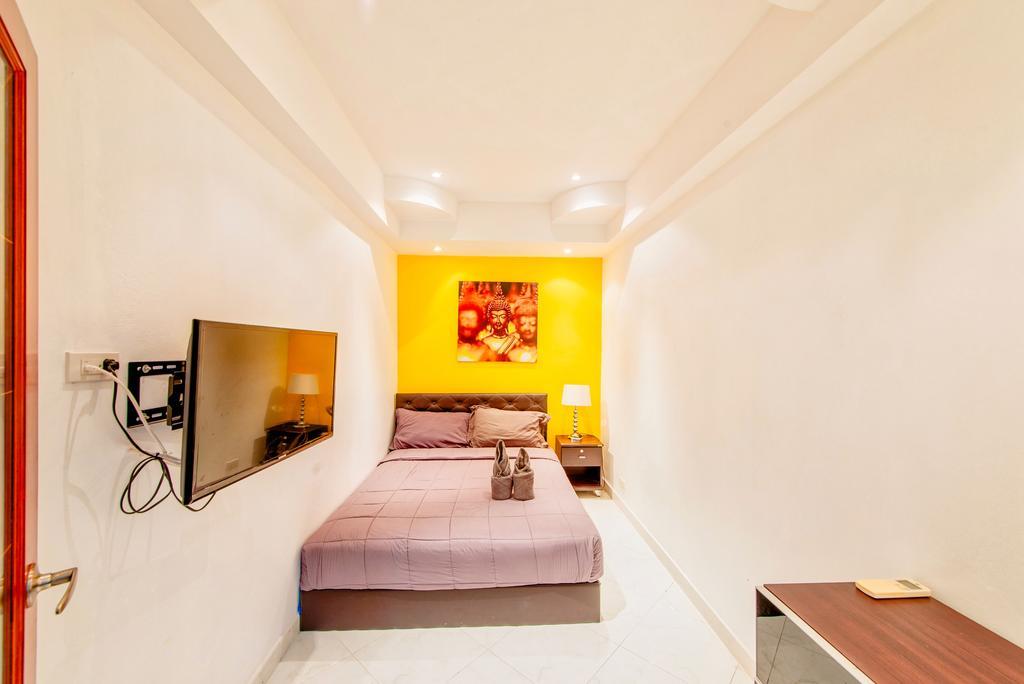 Appartamento Ruamchok Ocean View Pattaya Camera foto