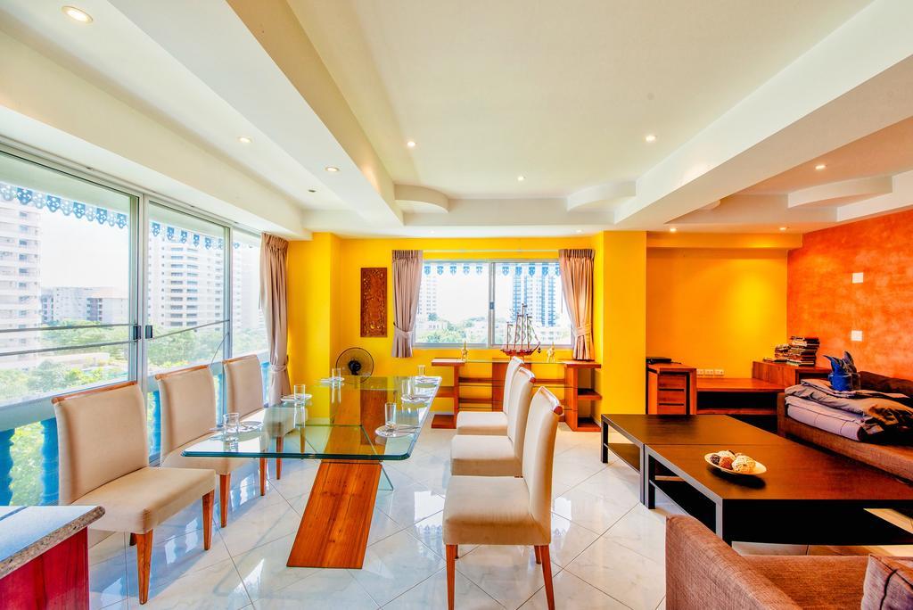 Appartamento Ruamchok Ocean View Pattaya Esterno foto