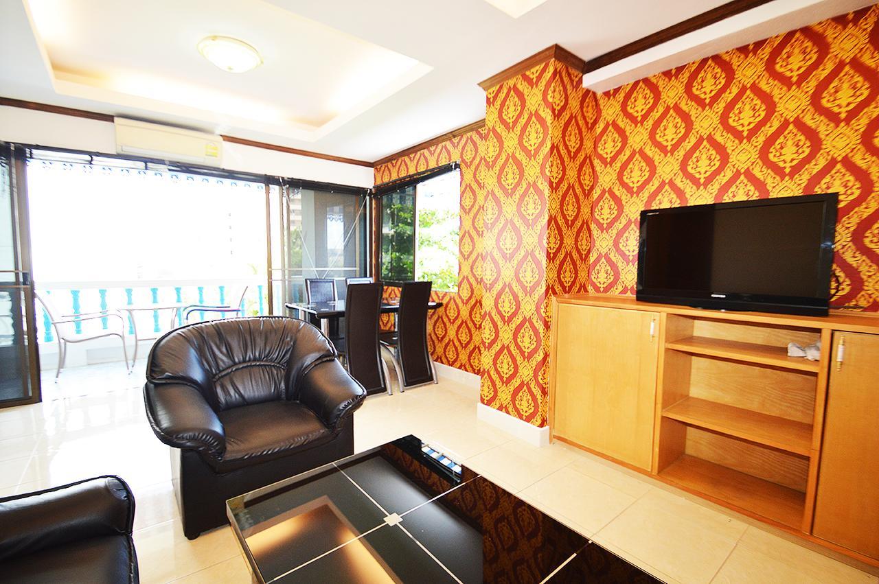 Appartamento Ruamchok Ocean View Pattaya Camera foto