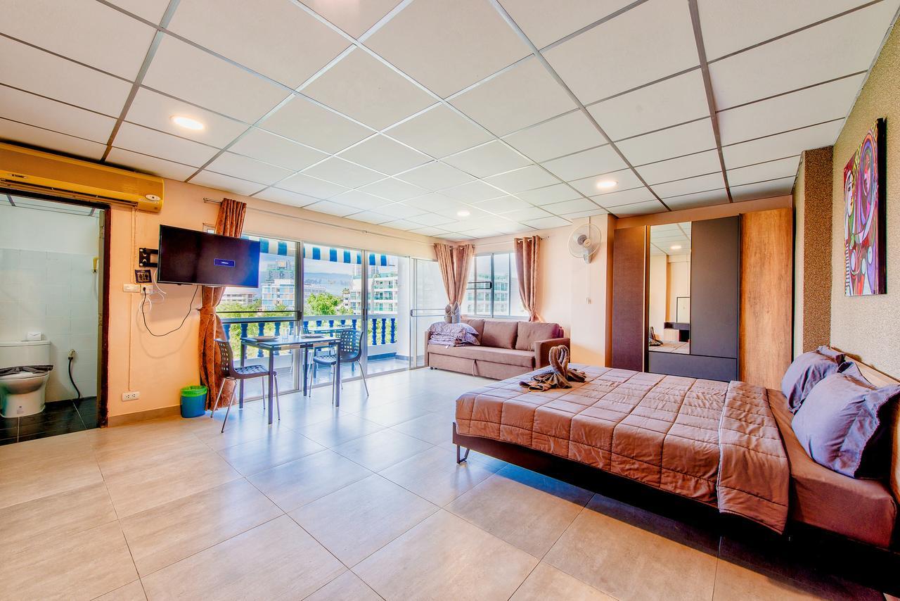 Appartamento Ruamchok Ocean View Pattaya Camera foto